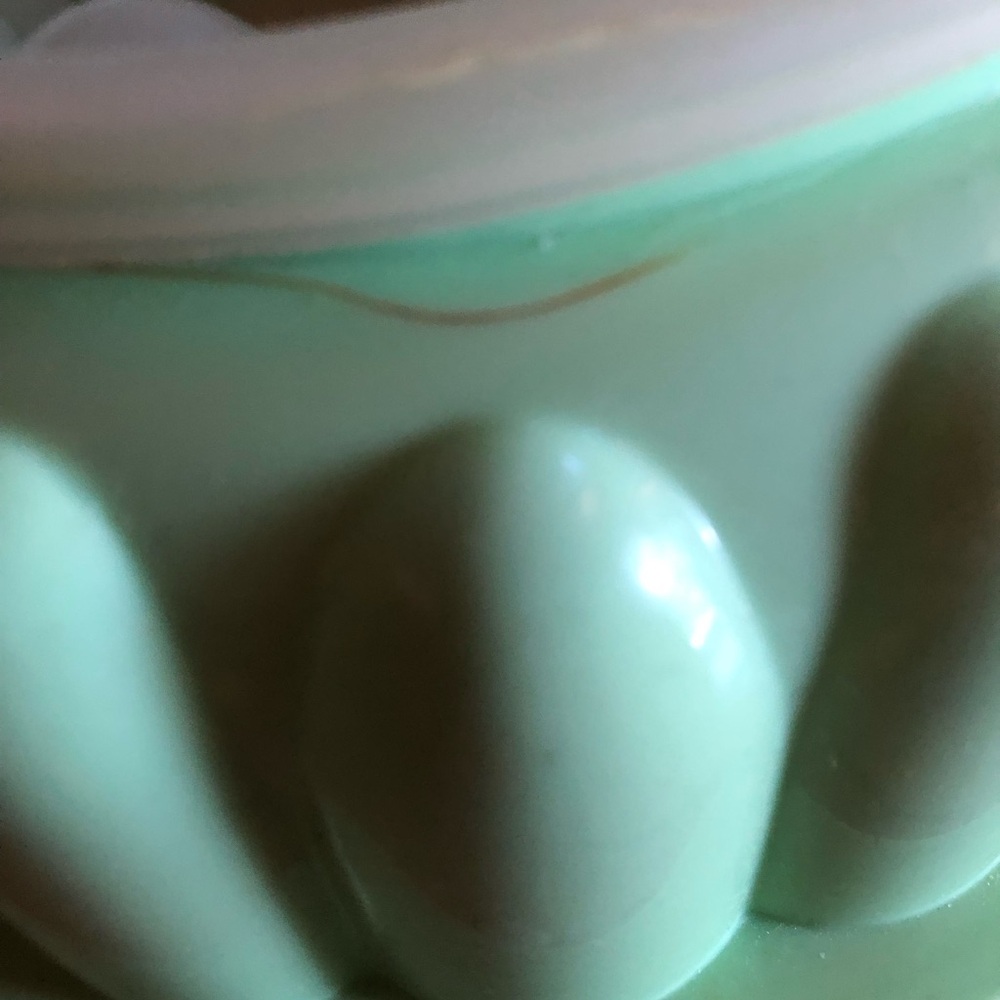 Tupperware Jello mold Mint green *missing lid piece - Picture 2 of 5